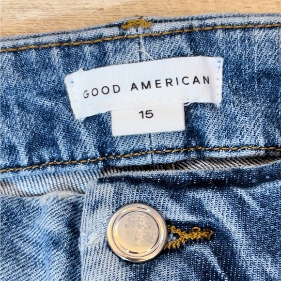 NWT Good American Good Classic Distressed High Rise Cropped Raw Hem Size 15 - Picture 4 of 9